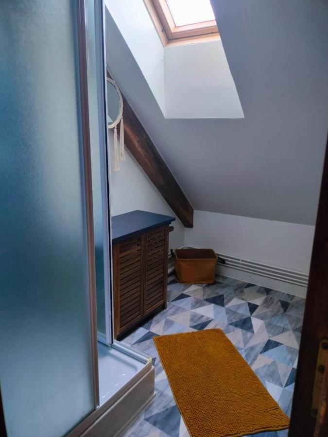 Gite Au Gre Du Vent - 12 Personnes - Calme, Nature Et Confort La Goutelle Exterior photo
